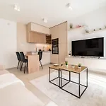 Hajnal Deluxe By Mital Apartmán Segedín