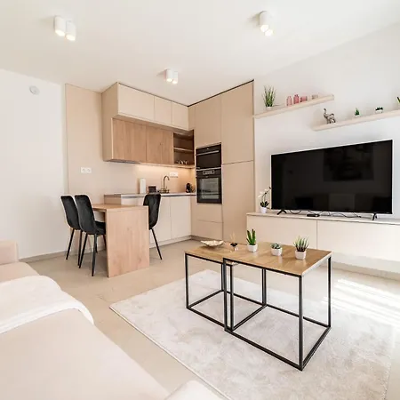 Hajnal #2 Deluxe With Balcony By Mital Διαμέρισμα Σέγκεντ